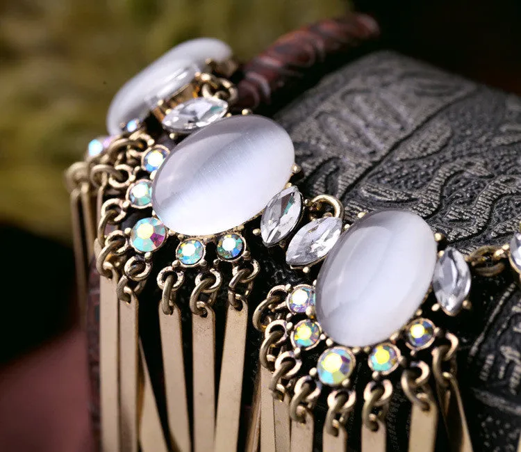 Fan Flare Opal Necklace