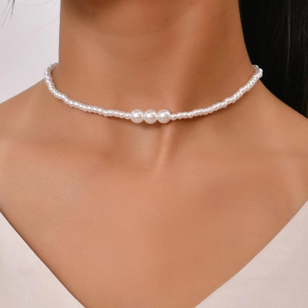 Imitation Pearl Choker
