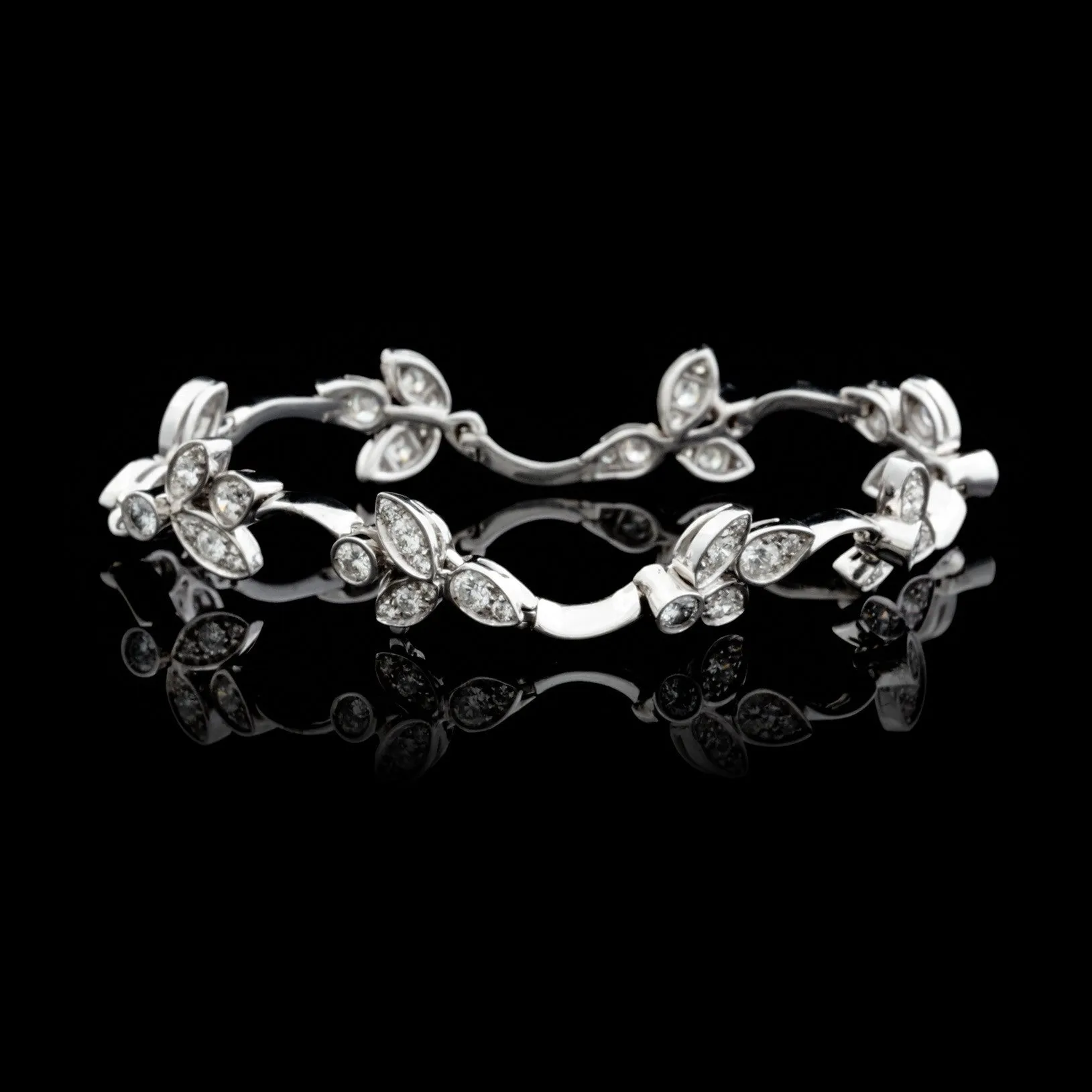 Luca Carati Diamond Floral Link Bracelet