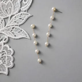Minimalist Pearl Dangle Earrings
