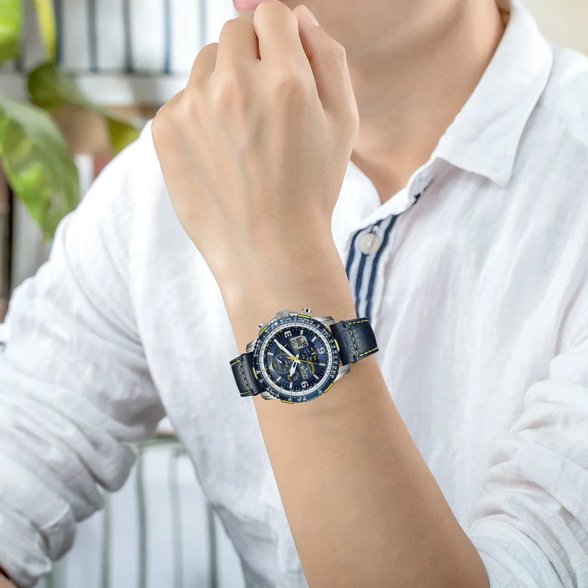 Original Citizen JY8078-01L Light-Powered Blue Angel II Radio-Controlled Watch Business luxury watch women Mechanical Watch Man