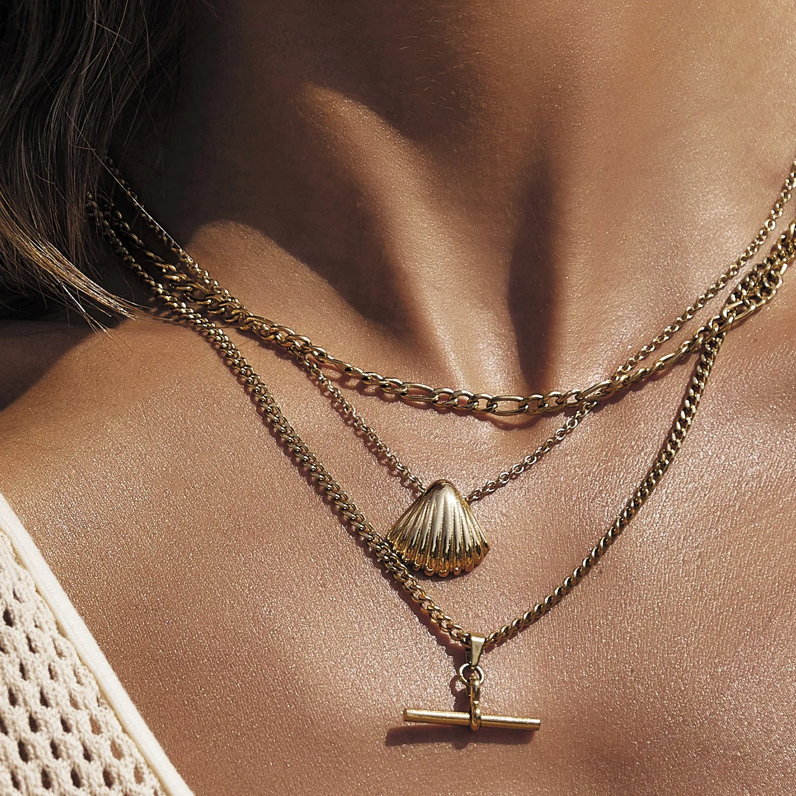 Perla Gold Shell Necklace