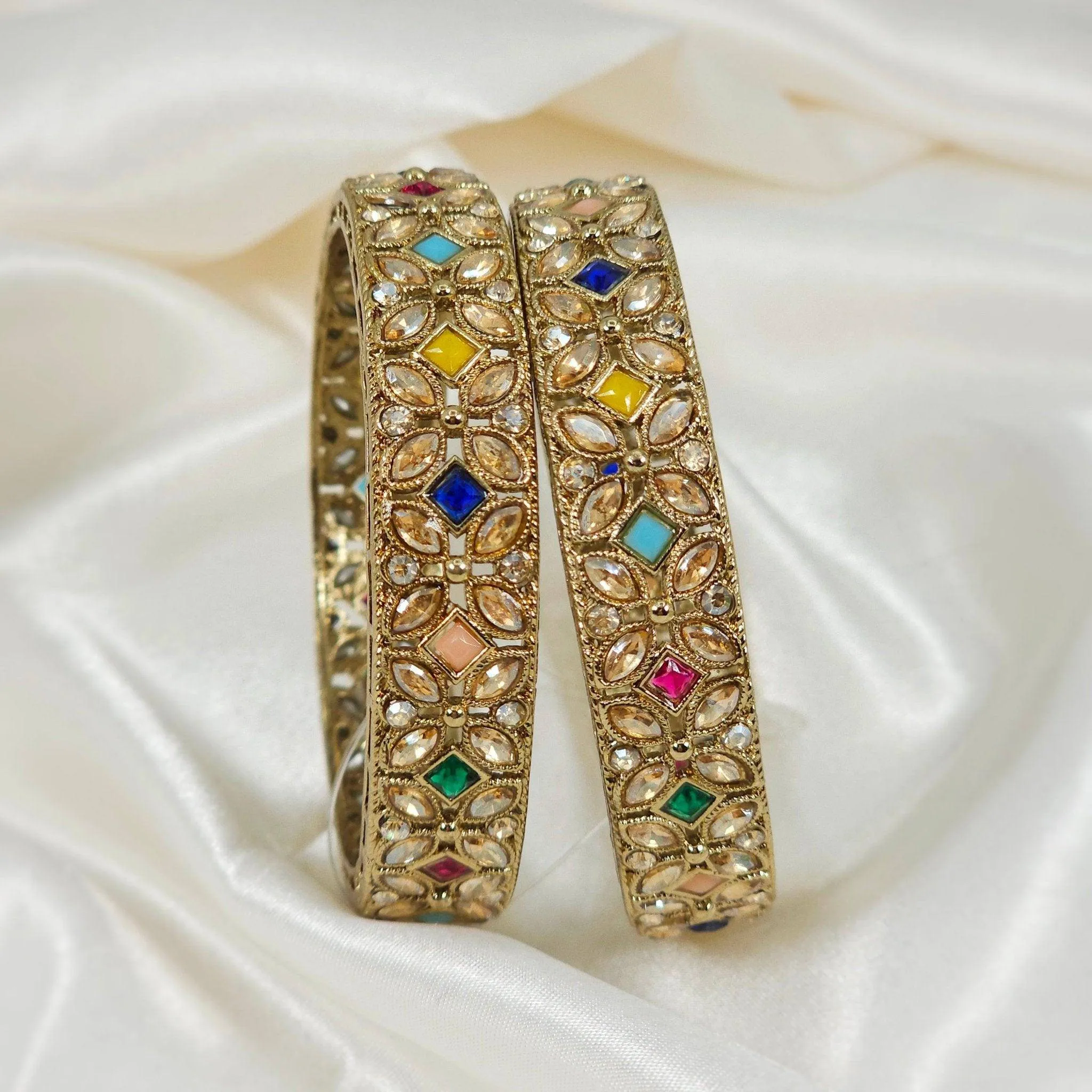 Preena - Pair of original Antique Gold Polki Kangan