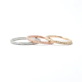 Rounded Feathered Ring 14k