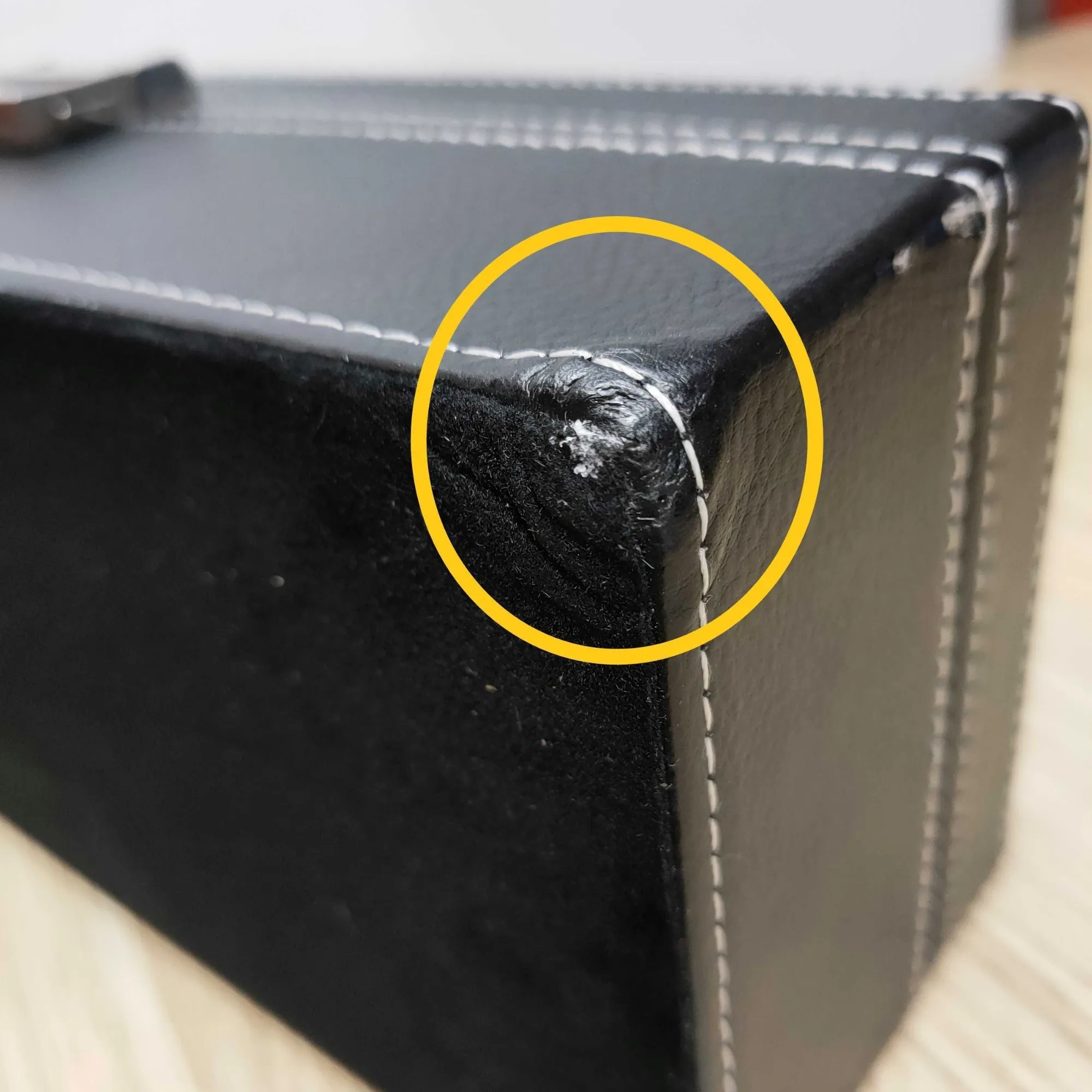 Seconds - Leather Watch Box for 5 Watches in Black