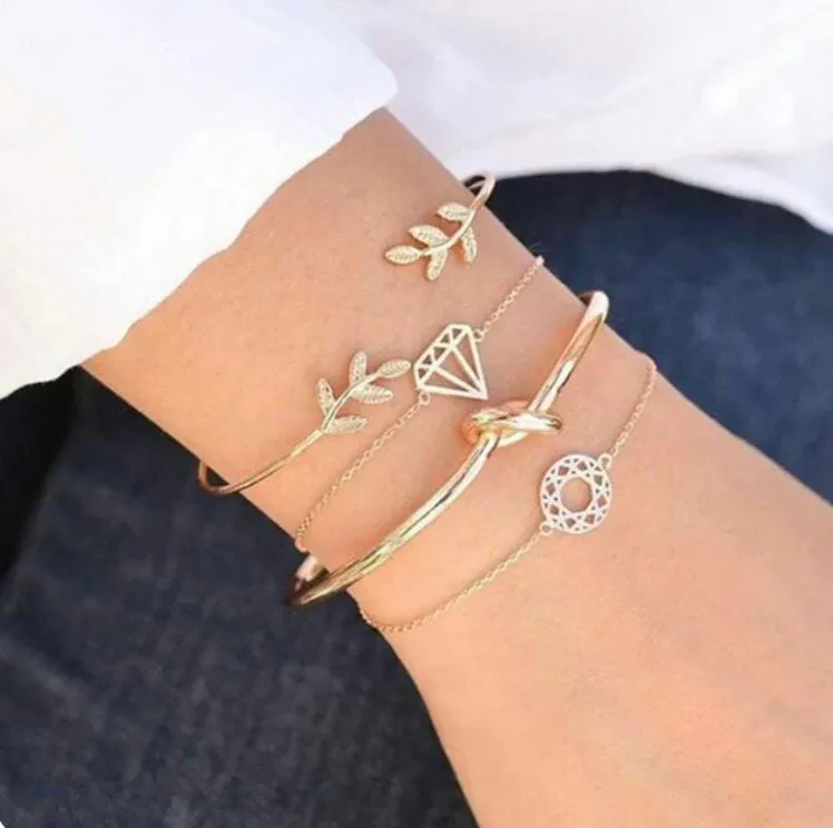 Women Beaded Stackable Girl Friendship Bracelet Set